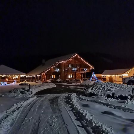 Casa De Poveste Сучевица Экстерьер фото